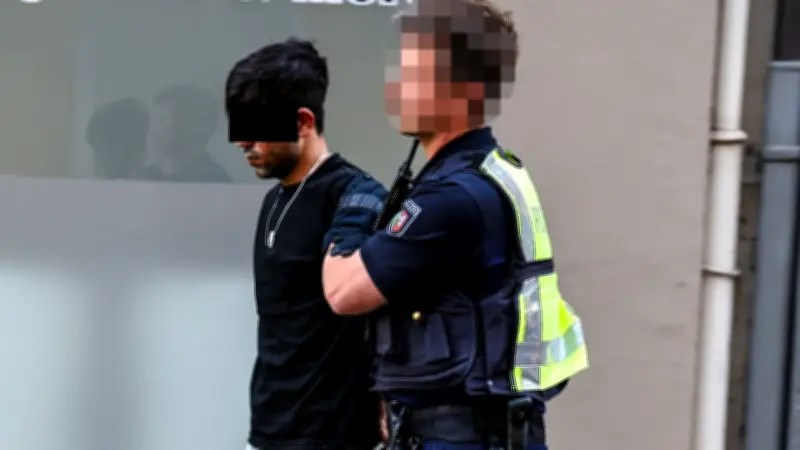 SEK stürmt Wohnung: Mann drohte, Kinder zu töten