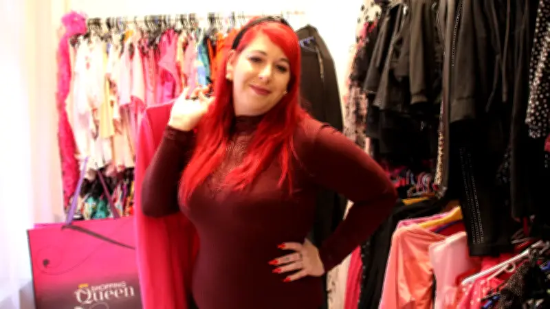 Shopping Queen in Halle: Julia erfüllt sich Traum bei TV-Premiere der Show
