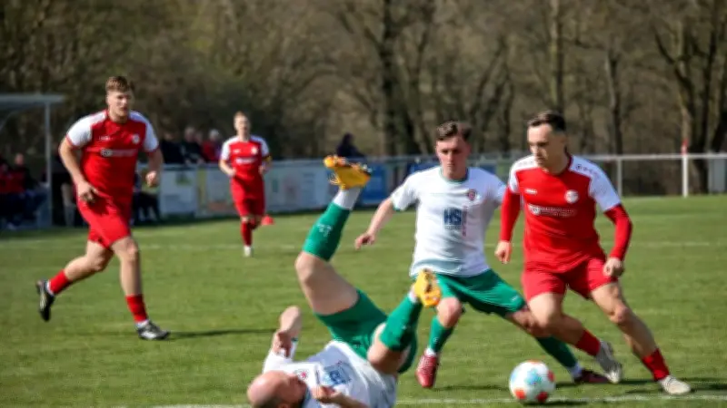 Siedenbollentin siegt im MV-Duell gegen Schwerin mit 3:1 in der Oberliga