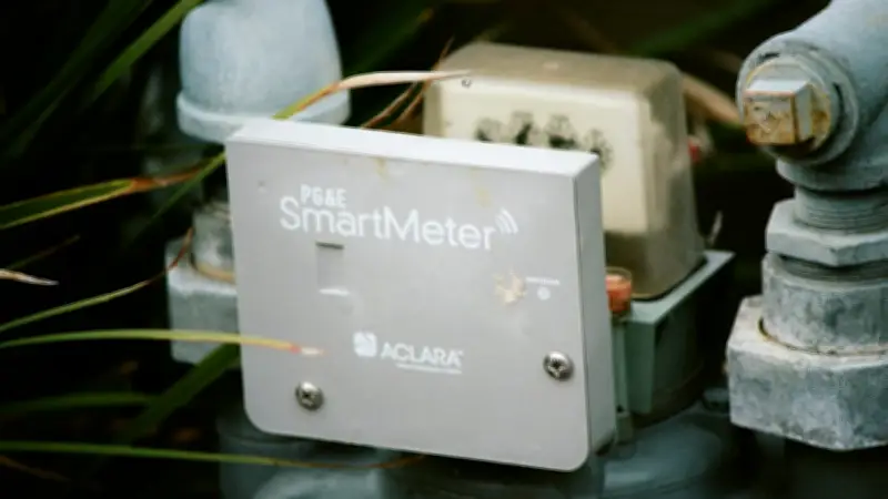 Smart Meter-Ausbau stockt: Bundesnetzagentur leitet Verfahren gegen 77 Unternehmen ein