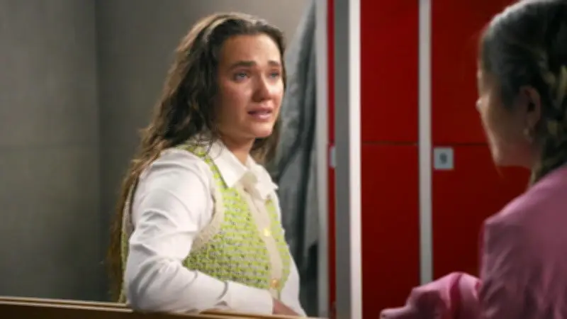 Spannende Wendungen bei 'Alles was zählt': Joanas Gewissenskonflikt gefährdet das Steinkamp-Zentrum