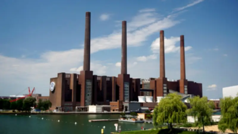 SPD-Regent Lies fordert Diskussion: Chinesische Autos bald im VW-Werk Wolfsburg?