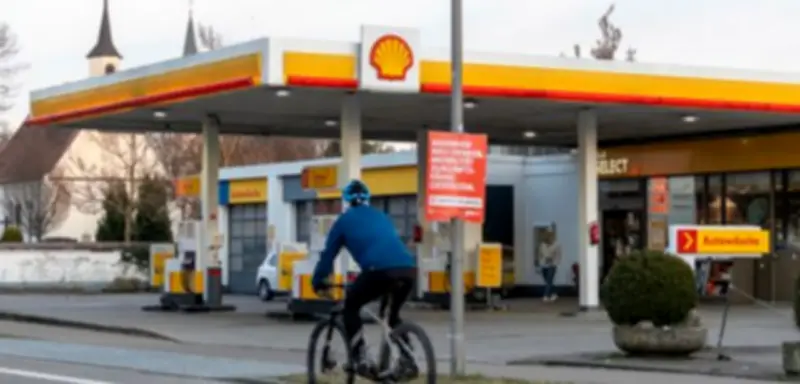 Spritpreise sinken leicht: Erste Entspannung nach langem Anstieg