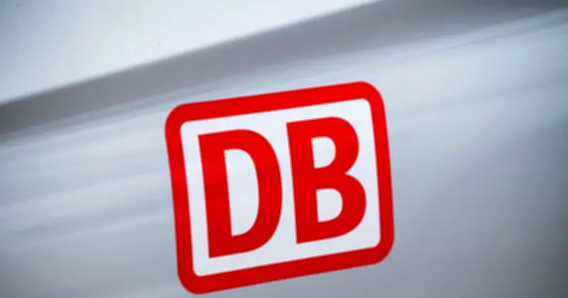 Stellwerk-Defekt legt Zugverkehr im Münchner Norden lahm: Pendler-Chaos auf wichtiger Strecke