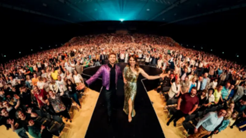 Österreichische Mentalmagie-Weltmeister begeistern im Steintor Varieté Halle