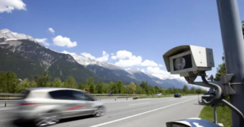 Österreichs drastische Raser-Maßnahme: Fahrzeuge werden zwangsversteigert