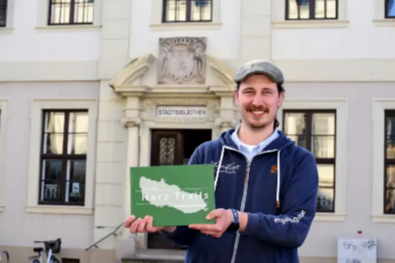 Tag des Buches in Köthen: Fotograf Thomas Engst präsentiert Bildband über den Ostharz