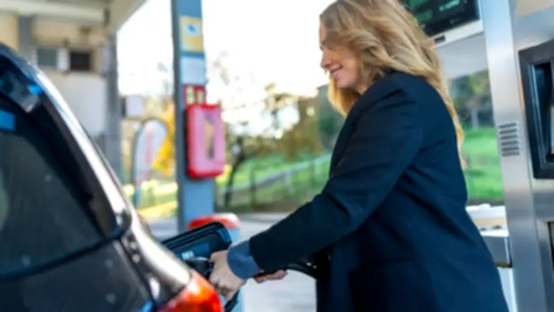Tankrabatt ab Mai: Steuersenkung könnte verspätet bei Autofahrern ankommen