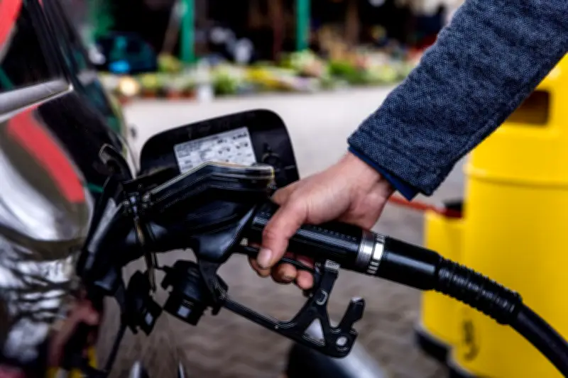 Tankstellen-Preisschock: Hubig fordert flexible Preisdeckel gegen extreme Spritkosten