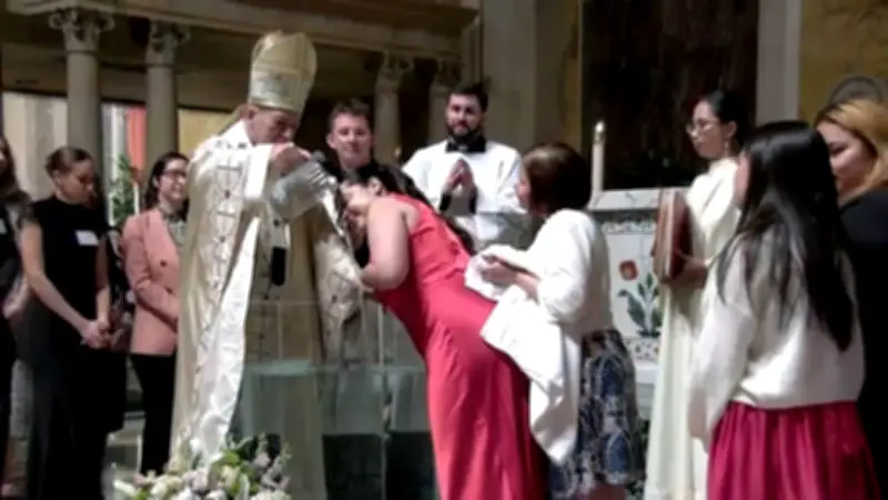 Tauf-Boom in den USA: Sogar Bischöfe von der Welle der Konvertiten überrascht