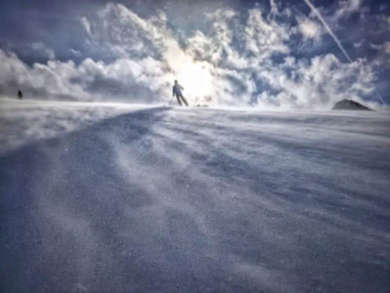 Tödlicher Wechtenbruch in Sölden: Dresdner Skifahrer stürzt bei Gipfelausflug in den Tod