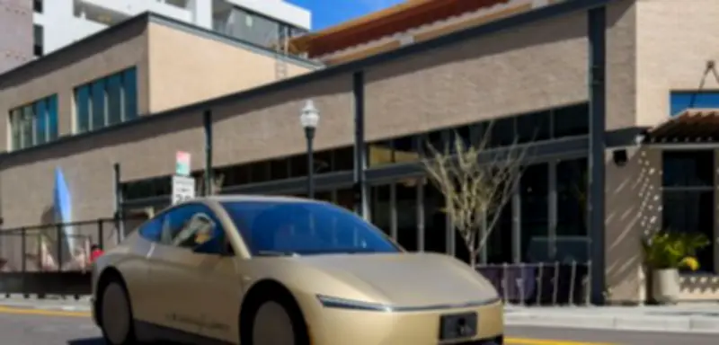 Tesla startet Produktion des Robotaxis Cybercab ohne Lenkrad