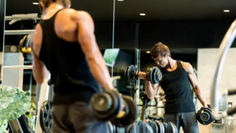 Testosteron-Takt: So schwankt der Hormonspiegel bei Männern