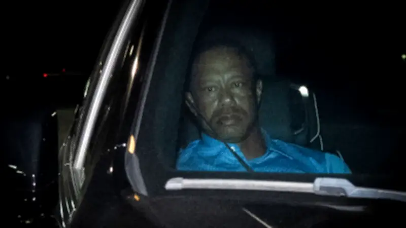 Tiger Woods bricht sein Schweigen: Golf-Legende kündigt Rückzug für Behandlung an