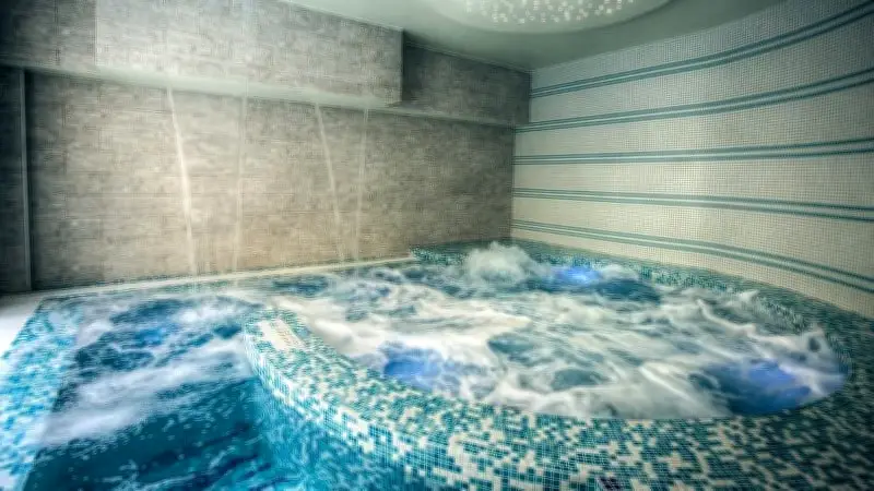 Tragödie im Hotel-Whirlpool: 12-Jähriger in Filter gesaugt – Ermittler gehen von Totschlag aus