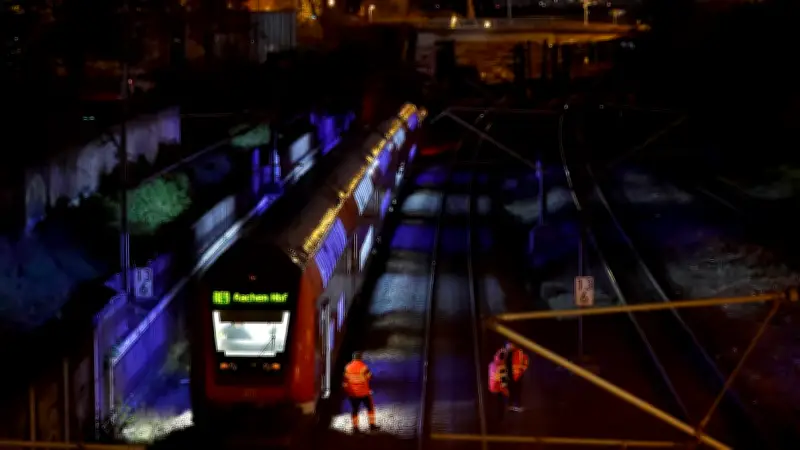 Tragischer Unfall in NRW: 21-jähriger Gleisarbeiter von Regionalzug erfasst und schwer verletzt