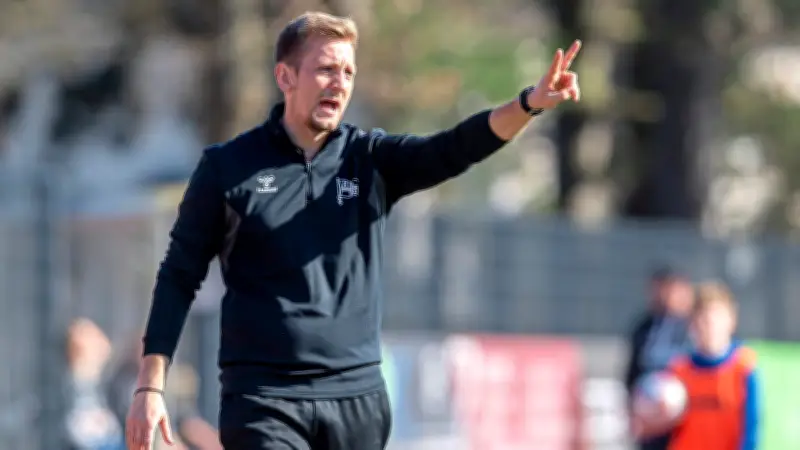 Trainerentlassung bei Hertha Zehlendorf: Vertrauensbruch und Überforderung als Gründe