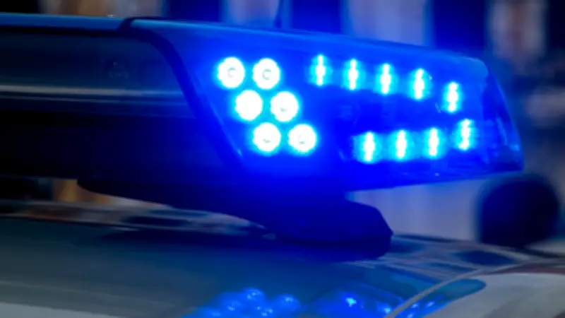 Tresordiebstahl in Leezener Postfiliale: Polizei sucht Zeugen nach spektakulärem Einbruch