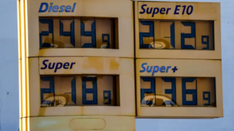 Trotz Waffenruhe: Spritpreise bleiben hoch – Klingbeil kassiert halbe Milliarde Euro