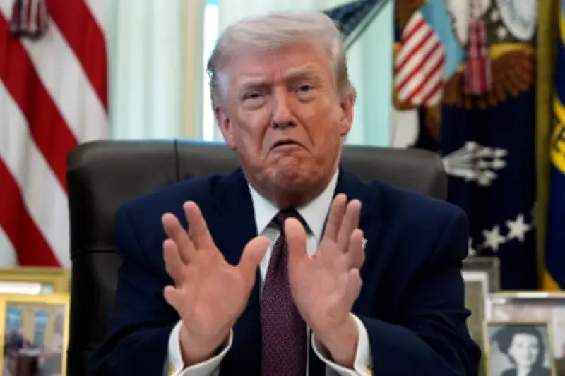 Trump behauptet: Iran bittet um Waffenruhe - Ultimatum für Straße von Hormus