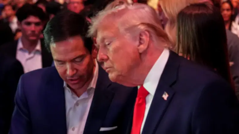 Trump beim UFC-Kampf als Iran-Deal scheitert: Vance verkündet gescheiterte Verhandlungen