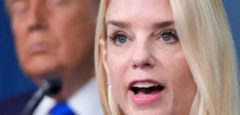 Trump feuert erneut: Nach Bondi steht Gabbard als nächste Kandidatin im Fokus