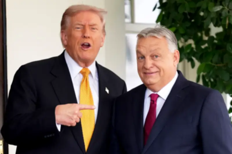 Trump mischt sich in ungarischen Wahlkampf ein: „Wählt Viktor Orban!“