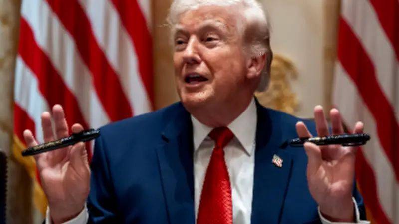 Trump weist Verantwortung für Straße von Hormus ab: 'Haben keinen Grund, das zu tun'