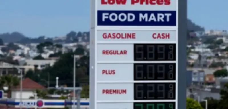 Trumps Irankrieg treibt Benzinpreise in den USA auf Rekordhoch