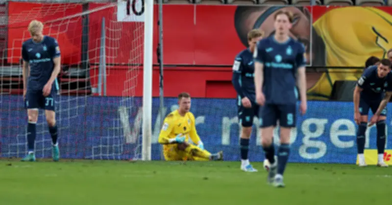 TSV 1860 München: Löwen verlieren 0:3 in Cottbus – Bewerten Sie die Spieler jetzt!