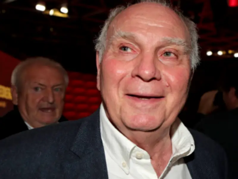 Uli Hoeneß' Strategie: FC Bayern setzt auf Jugend und erntet Erfolge