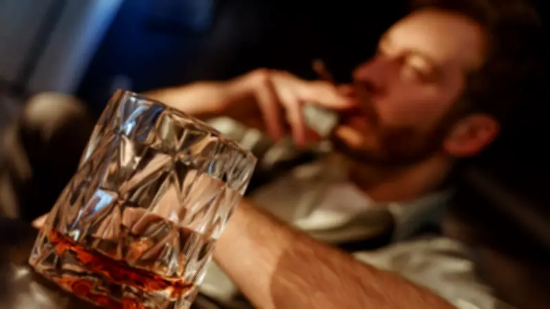 Umfrage: Mehrheit für höhere Tabak- und Alkoholsteuern zur Rettung des Gesundheitssystems