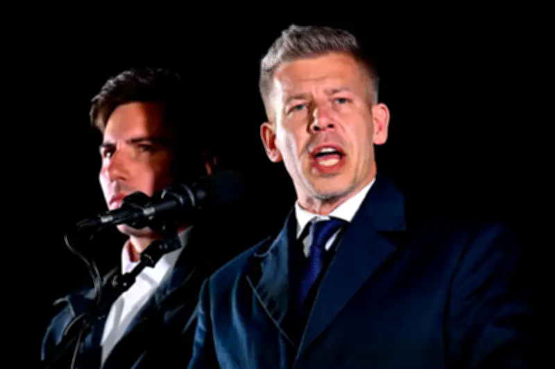 Ungarns Wahlsieger Magyar fordert Rücktritt von Orbán-Loyalisten und kündigt Neuanfang an