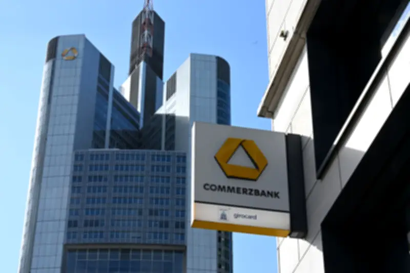 Unicredit verschärft Kritik: Commerzbank-Modell sei strukturell schwach