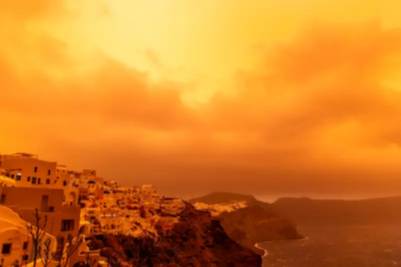 Unwetterkatastrophe in der Ägäis: Saharastaub färbt Himmel orangerot, ein Todesopfer zu beklagen