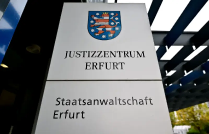 Verfahren gegen Minister Schütz eingestellt: Mallorca-Einladung ohne Konsequenzen