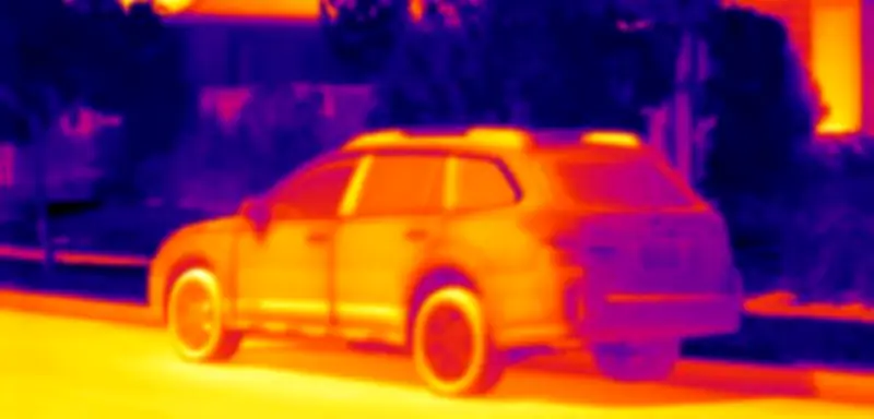 Verkehrshitze in Städten: Abwärme von Fahrzeugen treibt Temperaturen messbar nach oben