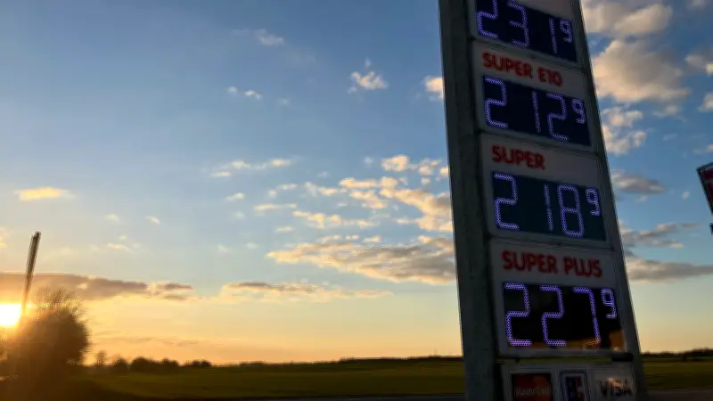 Verwirrung an der Zapfsäule: Gützkower Tankstelle verstößt gegen neue Spritpreisregel