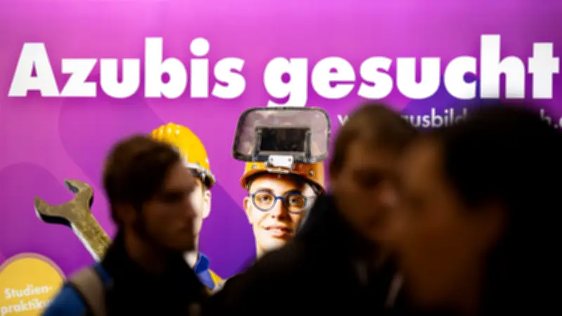 Viele offene Stellen, viele unversorgte Jugendliche: Die Gründe der Schieflage