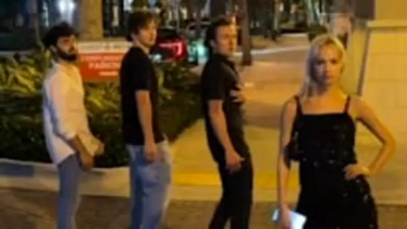 Viraler Social-Media-Trend: Millionen fragen 'Why you so obsessed with me?'