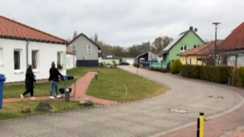 Vom Pflegehelfer zur Dorfchefin: Neunfache Mutter Nancy Köpke leitet Seniorendorf in der Uckermark