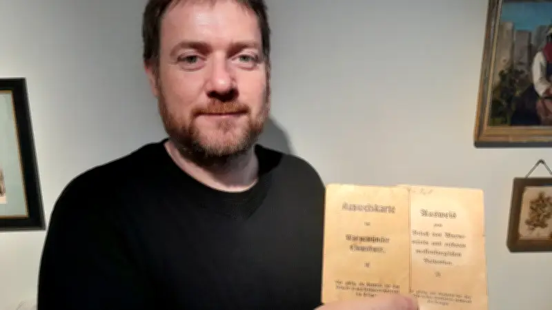 Warnemünder Kriegsausweise: Historische Dokumente zeigen strenge Zugangskontrolle im Ersten Weltkrieg