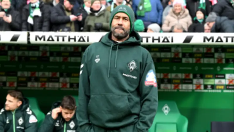 Werder Bremen: Thioune bestätigt – Ein Platz auf der Bank bleibt leer