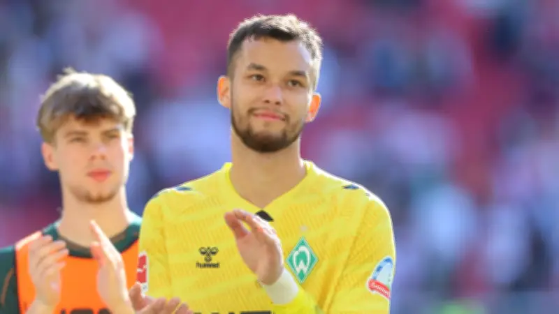 Werder Bremen verliebt in Torwart Mio Backhaus nach Glanzleistung