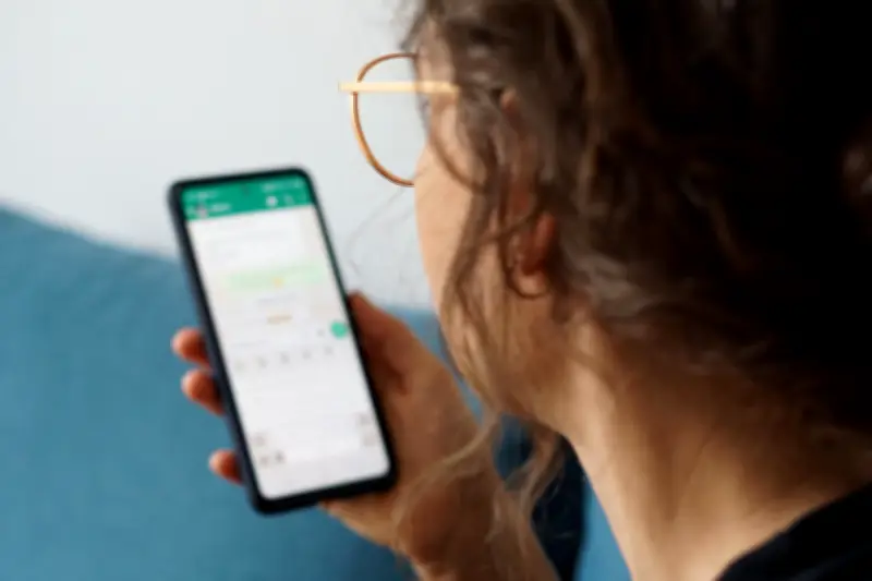WhatsApp-Chats geheim halten: So schützen Sie private Nachrichten vor neugierigen Blicken