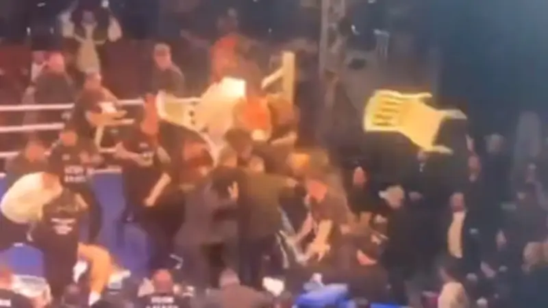 Zuschauer verprügeln russischen Boxer nach Kampf in der Türkei