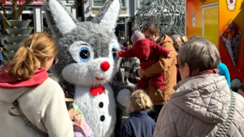 Zwischen Möhren und Messias – Warens riesiges Osternest verbindet Spaß und Sinn