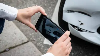 Anwalt rettet 82-Jährigem nach Unfallflucht den Führerschein in Neubrandenburg