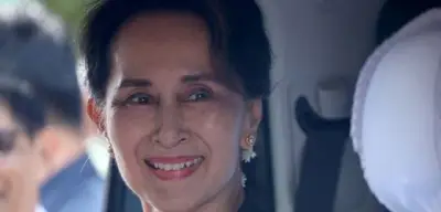 Aung San Suu Kyi: Verlegung von Gefängnis in Hausarrest