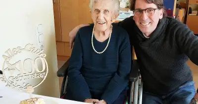 Bayern: 100-jährige Kundin verdächtigt Bankberater - 100.000 Euro und Münzen verschwunden